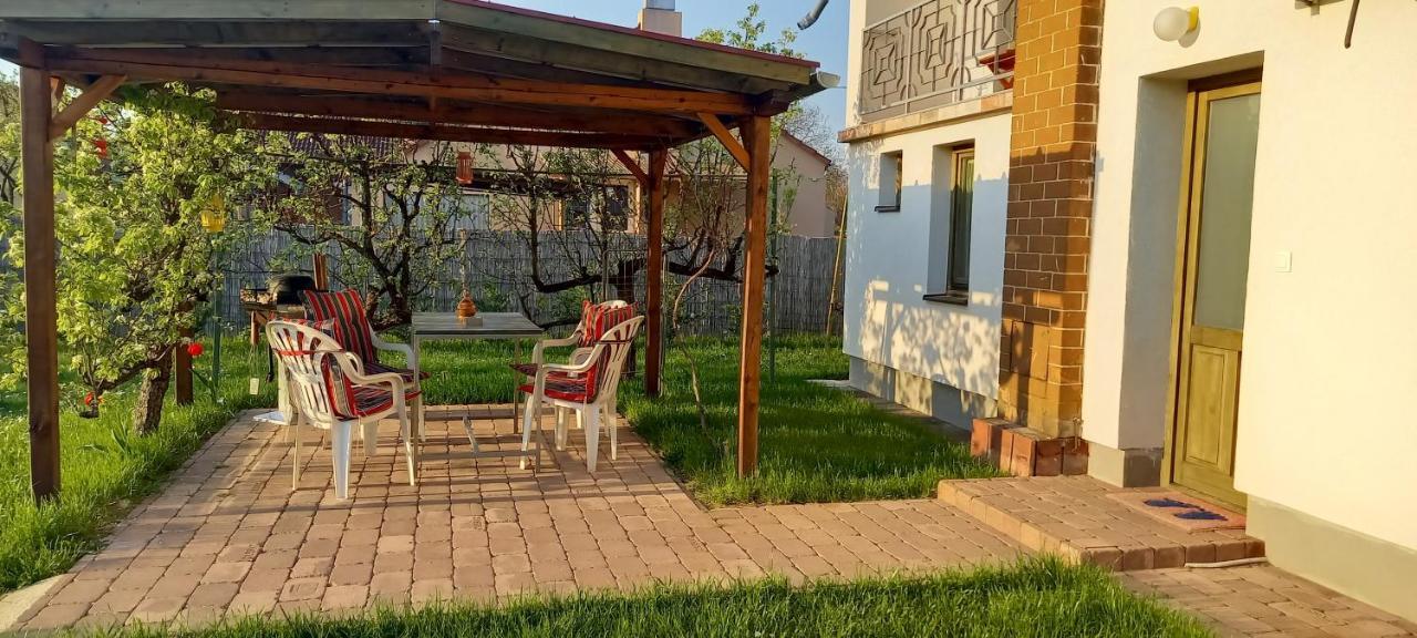 Ket Puli Vendeghaz Apartment Bekescsaba Exterior photo